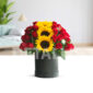 Linda caja de rosas premium con girasoles. Una combinación y elegancia en un hermoso arreglo floral